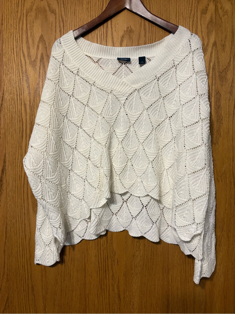 Daytrip Cream Open-Knit Cropped V-Neck Sweater